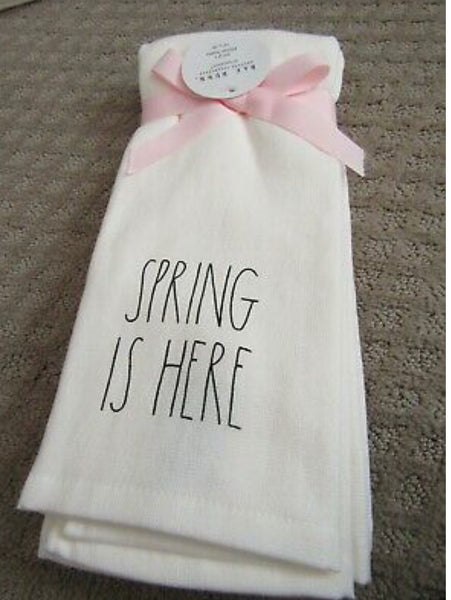 Rae Dunn Spring Towel Set